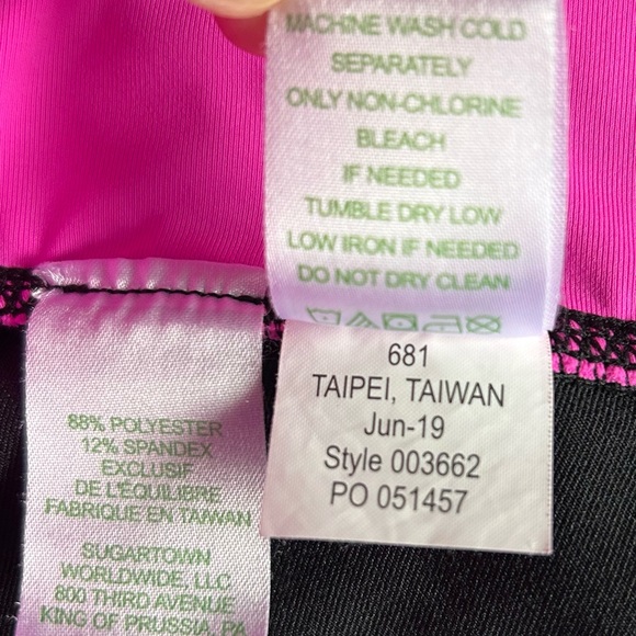 Lilly Pulitzer Luxletic High Rise Weekender Leggings Onyx - Picture 9 of 16